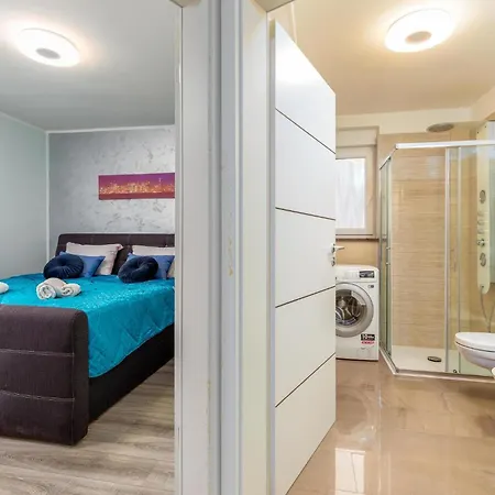 Hébergement de vacances Beautiful In Pula With Jacuzzi