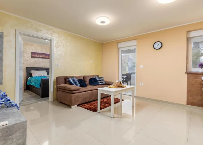 Beautiful In With Jacuzzi