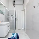 Beautiful In With Jacuzzi * Pula