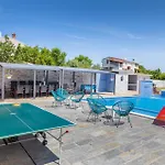 Beautiful In With Jacuzzi Сasa de vacaciones