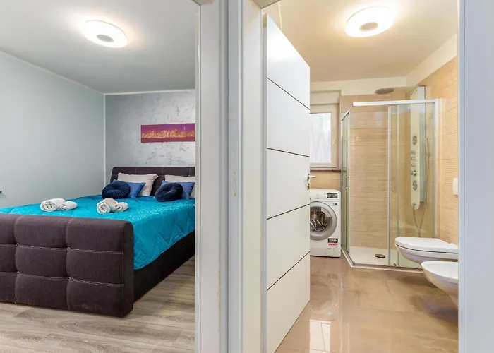 Holiday home Beautiful In With Jacuzzi