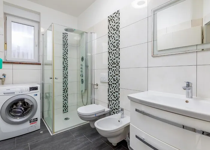 Holiday home Beautiful In With Jacuzzi